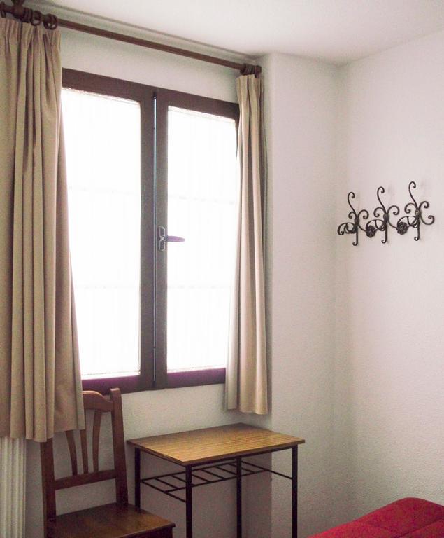 Pension Ciudad Navarro Ramos Grenade Chambre photo