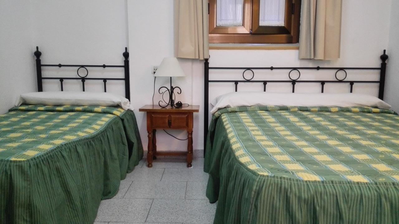 Pension Ciudad Navarro Ramos Grenade Chambre photo